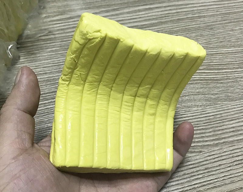 油泥彎曲變形 油泥彎曲變形