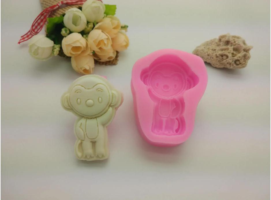 模具硅膠制品用什么才能清洗干凈 ？