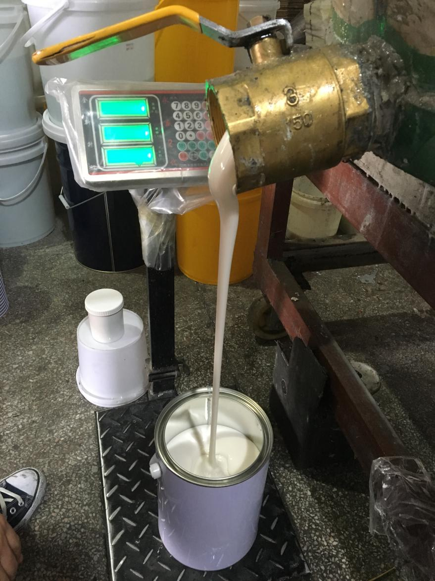 液態(tài)硅膠產(chǎn)品出現(xiàn)流紋路的原因是什么？