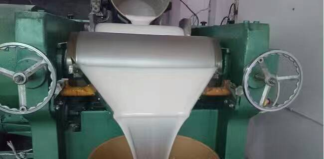 挑選液態(tài)硅膠產(chǎn)品需要關(guān)注什么內(nèi)容 ？