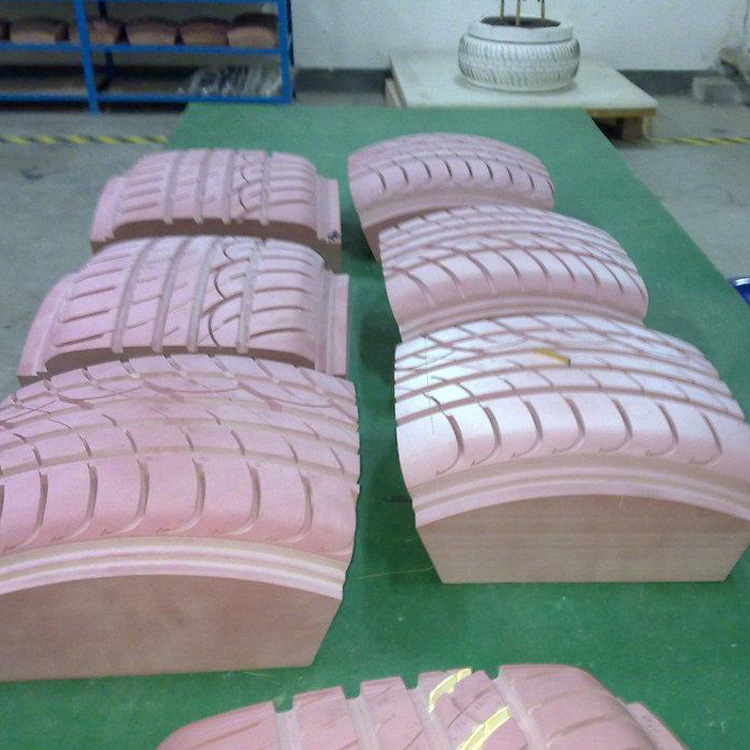 翻模輪胎模具硅膠用多少硬度的膠 ？